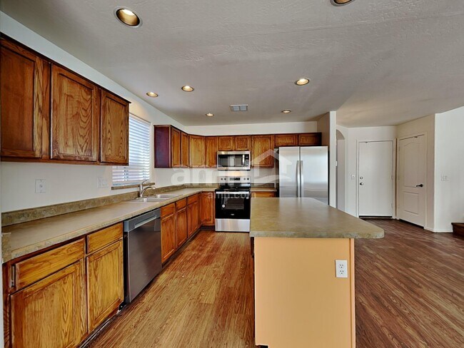 4021 S 55th Dr Phoenix, AZ 85043 photo 3