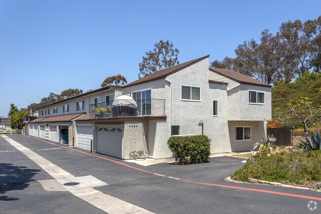 La Jolla Mesa Estates photo 3