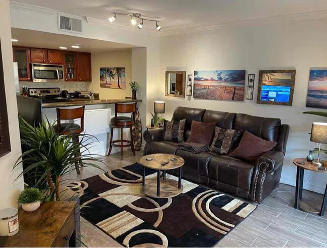 15353 Maturin Dr San Diego, CA 92127 photo 2