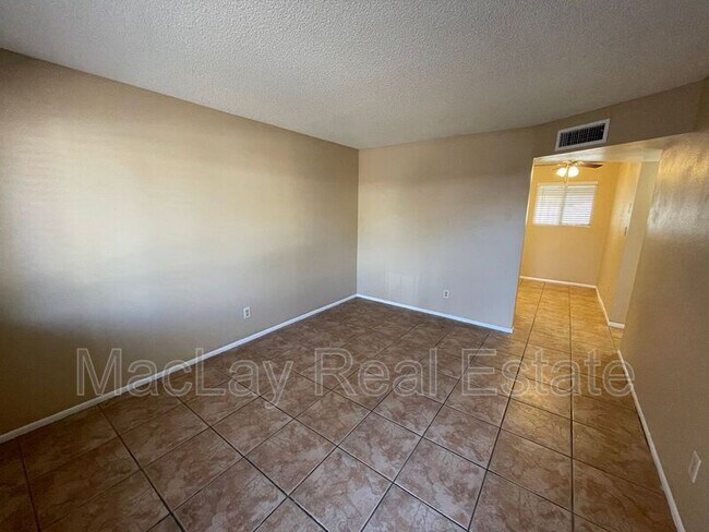 841 E Fountain St Mesa, AZ 85203 photo 3
