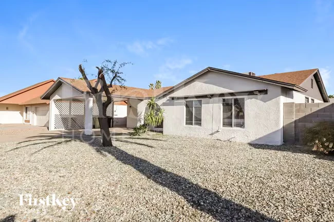 6338 W Purdue Ave Glendale, AZ 85302 photo 2
