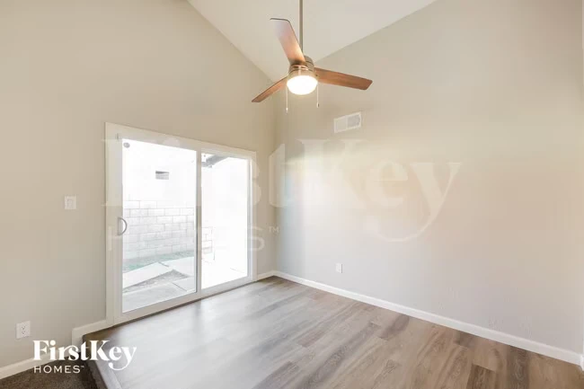 6338 W Purdue Ave Glendale, AZ 85302 photo 5