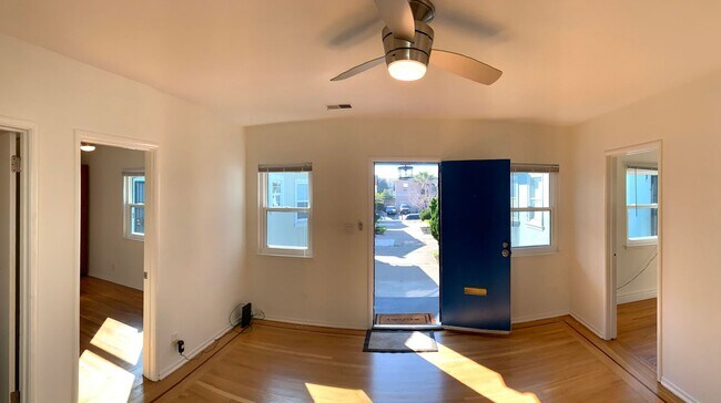 1084 16th St Oakland, CA 94607 photo 3