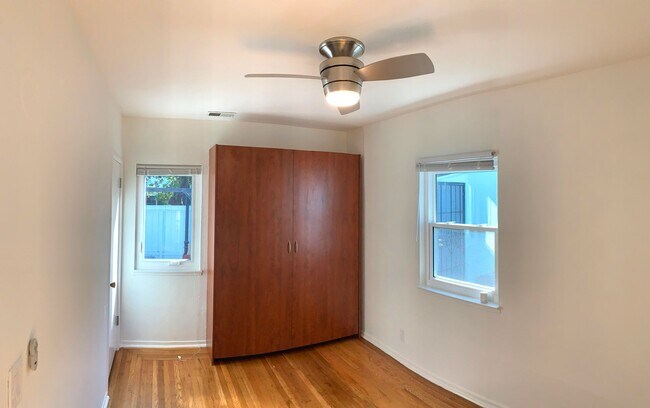 1084 16th St Oakland, CA 94607 photo 5