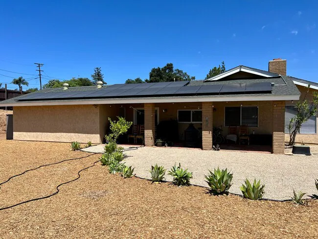 1023 W 2nd Ave Escondido, CA 92025 photo 5
