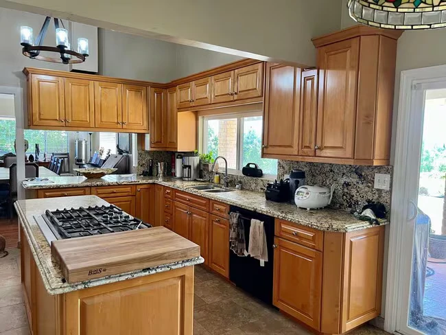 1023 W 2nd Ave Escondido, CA 92025 photo 2