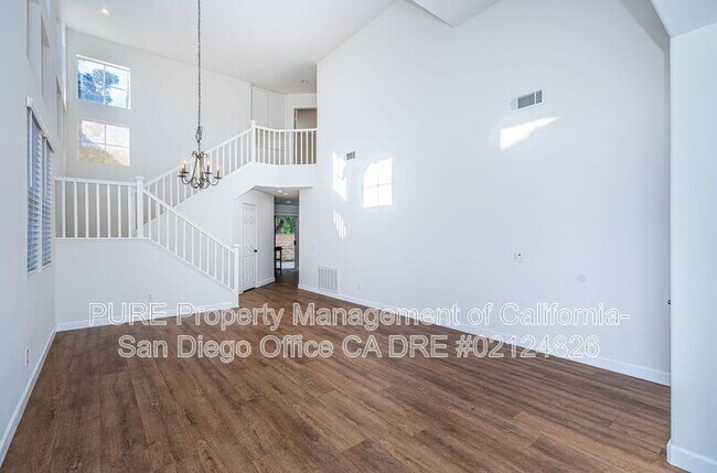 724 Whispering Trails Dr Chula Vista, CA 91914 photo 3