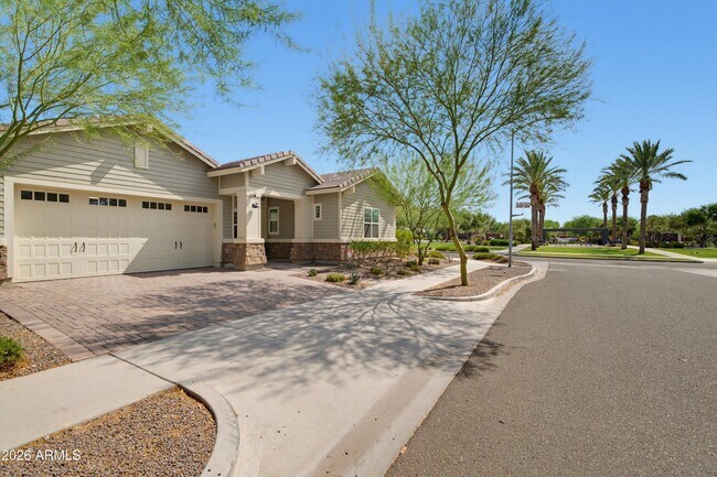 2024 W Andalusian Trail Phoenix, AZ 85085 photo 4