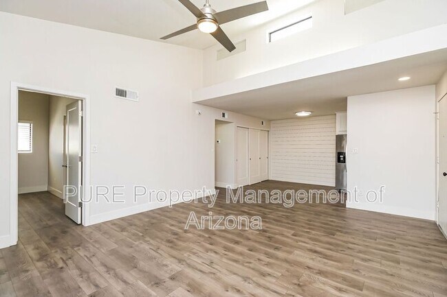6480 N 82nd St Scottsdale, AZ 85250 photo 4
