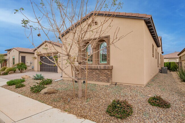 239 Leverenz Ave Queen Creek, AZ 85140 photo 2