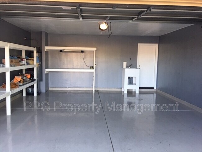 15482 W Sierra St Surprise, AZ 85379 photo 2