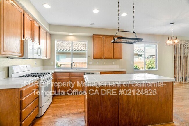 30940 Putter Cir Temecula, CA 92591 photo 5