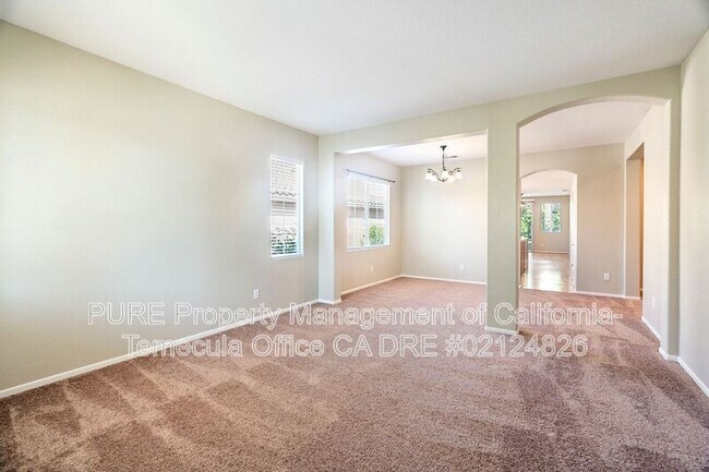 30940 Putter Cir Temecula, CA 92591 photo 3