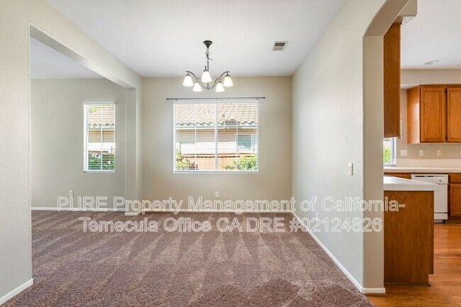 30940 Putter Cir Temecula, CA 92591 photo 4