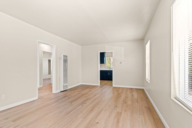 6124-6124 Hayes St Oakland, CA 94621 photo 3