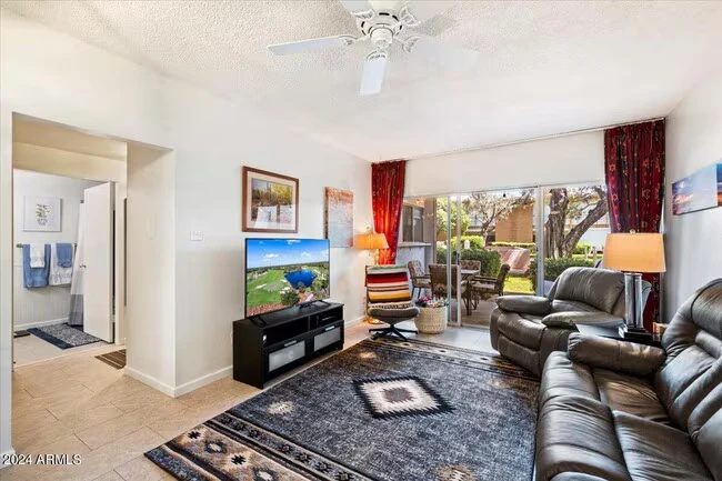 6125 E Indian School Rd Scottsdale, AZ 85251 photo 4