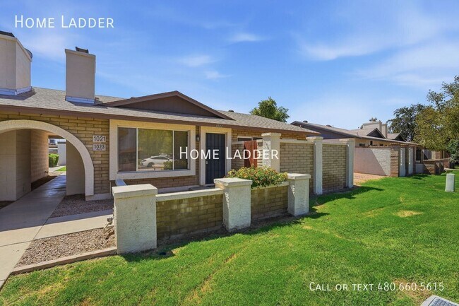 1021 W Laguna Dr
