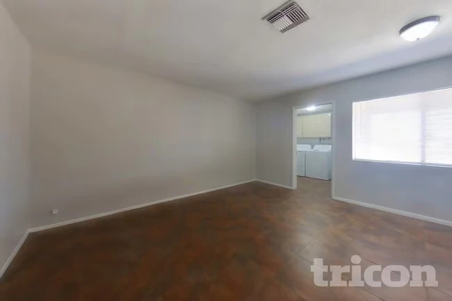 9426 N 16th St Phoenix, AZ 85020 photo 4