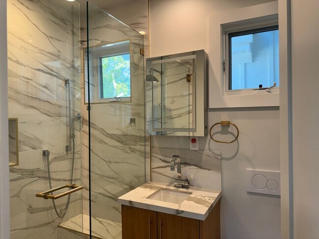 510 Benvenue Ave Los Altos, CA 94024 photo 3
