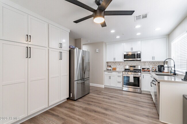 1210 N Charles St Gilbert, AZ 85233 photo 5