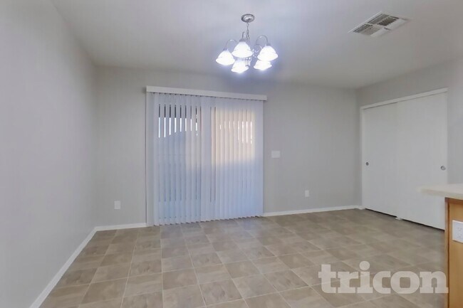 12510 W Scotts Dr El Mirage, AZ 85335 photo 5