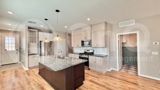 40451 W Shaver Dr Maricopa, AZ 85138 photo 4