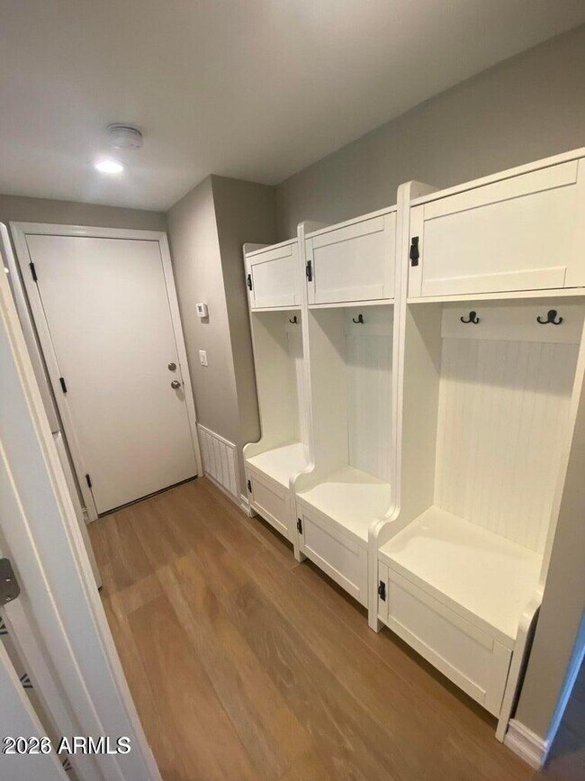 1301 W Windrift Way photo 5