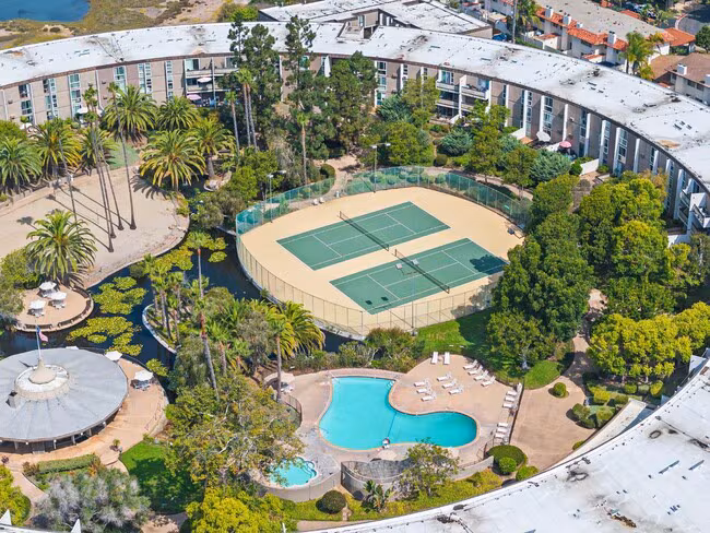 3050 Rue D’Orleans San Diego, CA 92110