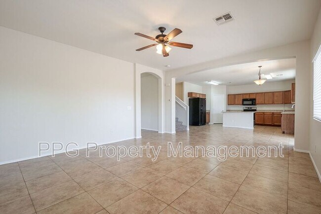 23897 W Bowker St Buckeye, AZ 85326 photo 3