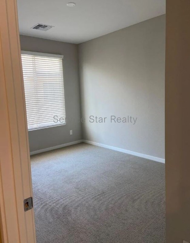 901 S Smith Rd Tempe, AZ 85281 photo 2