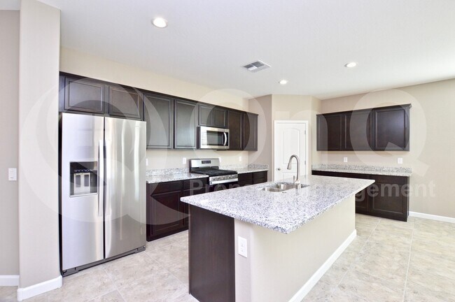 8502 W Millerton Way Florence, AZ 85132 photo 2