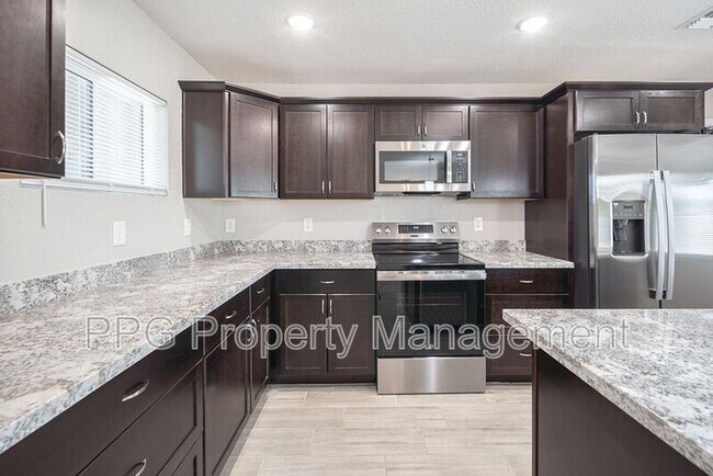 4002 N 59th Dr Phoenix, AZ 85033 photo 3