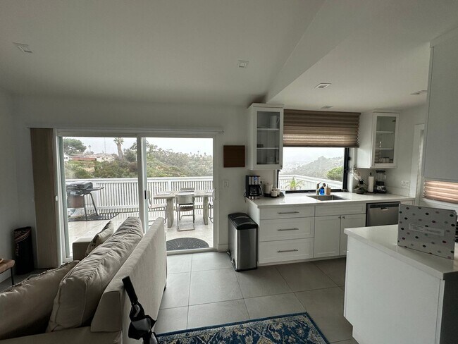 3554 Sydney Pl San Diego, CA 92116 photo 2