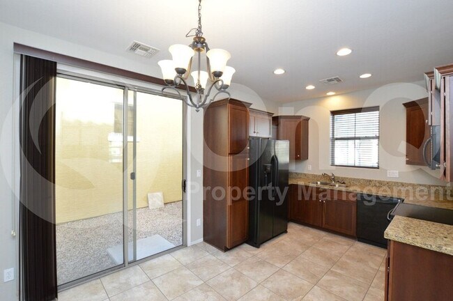 451 S Hawes Rd Mesa, AZ 85208 photo 4