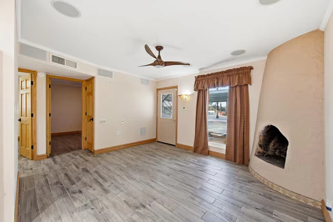 8030 E Oak St Scottsdale, AZ 85257 photo 3