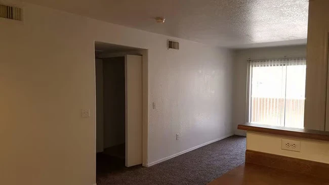 Cholla Ranch Apartments photo 5