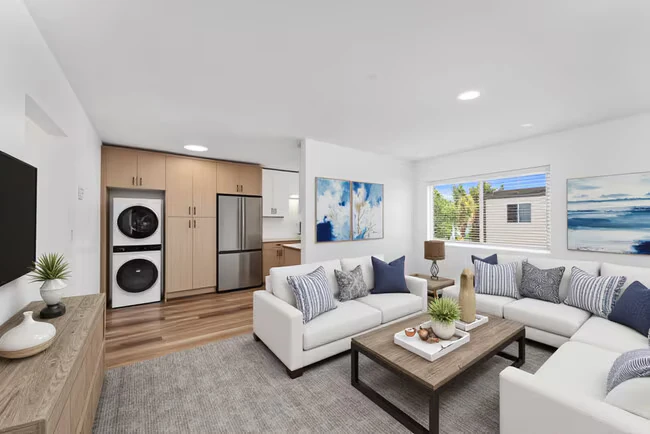 Swell Apartments