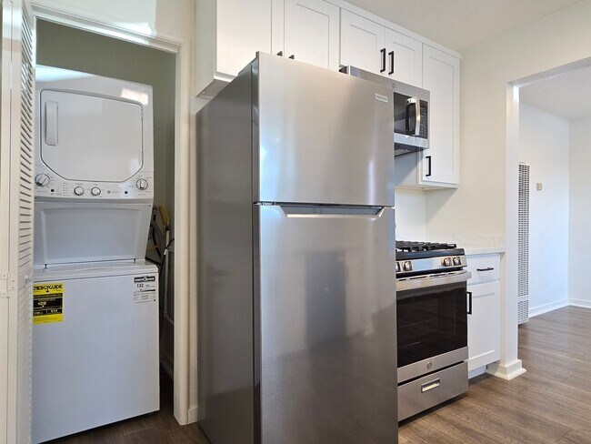675 Johanna Ave Sunnyvale, CA 94085 photo 4