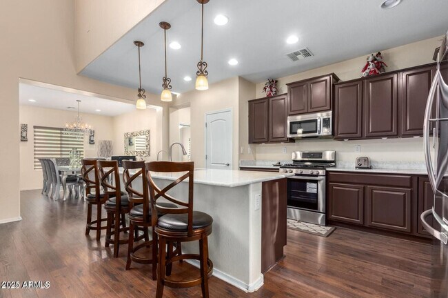10763 W Cottontail Ln Peoria, AZ 85383 photo 5