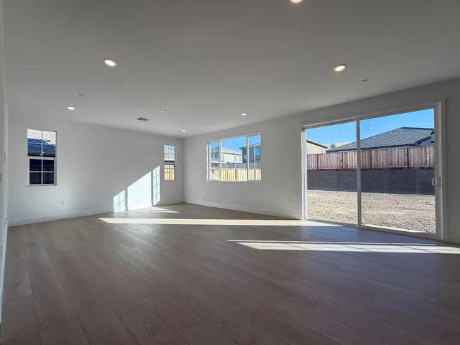 2848 Dapper St Tracy, CA 95377 photo 3