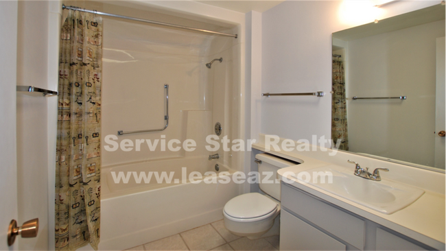 17230 N Palo Verde Dr Sun City, AZ 85373 photo 4