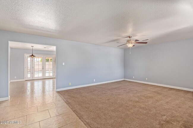1881 E Palmcroft Dr Tempe, AZ 85282 photo 2