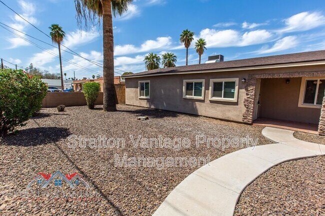 2204 West Campbell Ave Phoenix, AZ 85015 photo 2