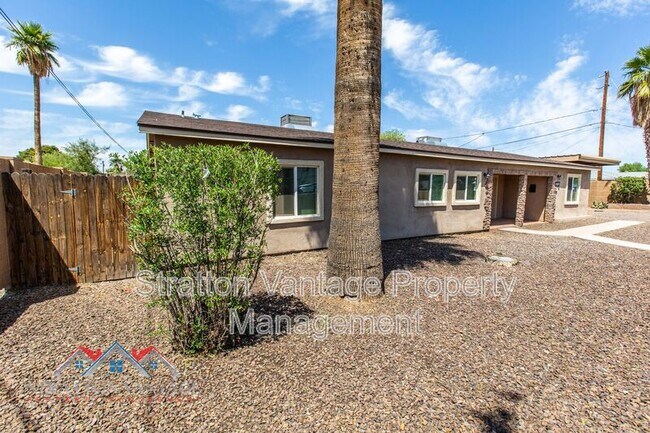2204 West Campbell Ave Phoenix, AZ 85015 photo 3