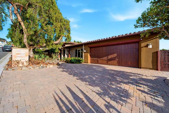 825 Gonzales St Solana Beach, CA 92075 photo 4