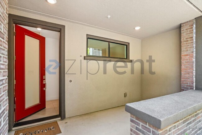 Unit 6 photo 3
