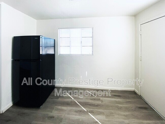 1911 E Osborn Rd Phoenix, AZ 85016 photo 5