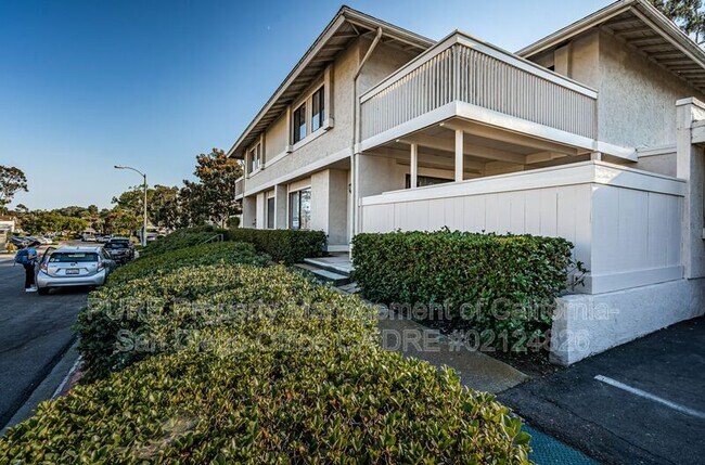 3833 Camino Lindo San Diego, CA 92122 photo 2