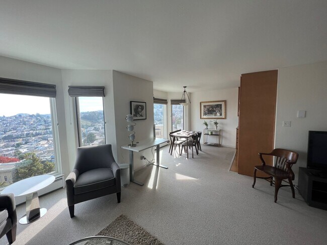 534 Roosevelt Way San Francisco, CA 94114 photo 2