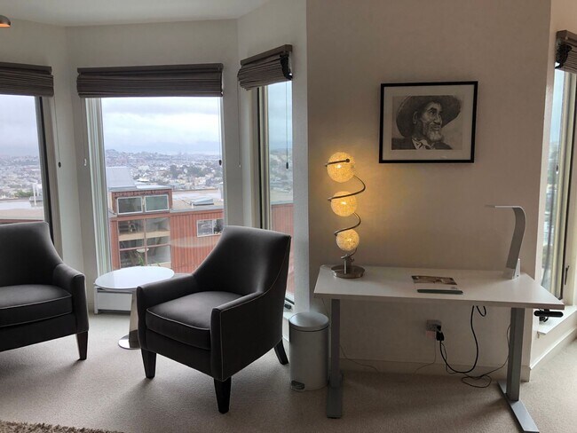 534 Roosevelt Way San Francisco, CA 94114 photo 4